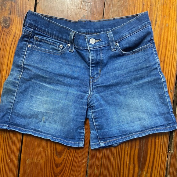 Levis Mid-Rise Denim Shorts Womens Size 28 Stretch Rolled Hem Jean Casual Spring - Picture 8 of 9